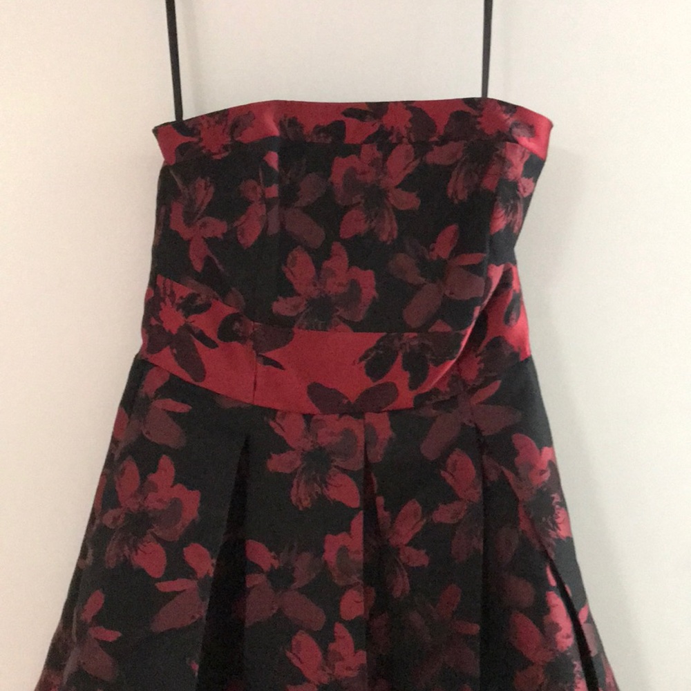 White House Black Market Dress - BOGO same priced item - Picture 2 of 5